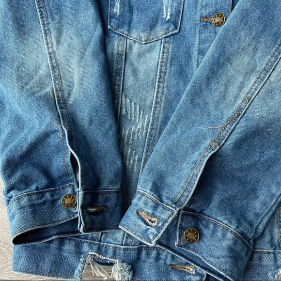 Distressed Raw Edge Denim Jean Jacket - Picture 7 of 11